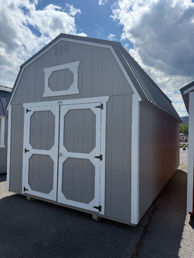 Lofted Barn - 10x20